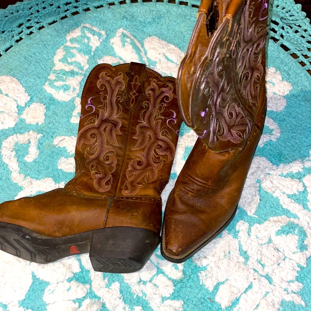 Justin Boots, The McKayla 12" tall Women's Stampede western boot. Size 7 B